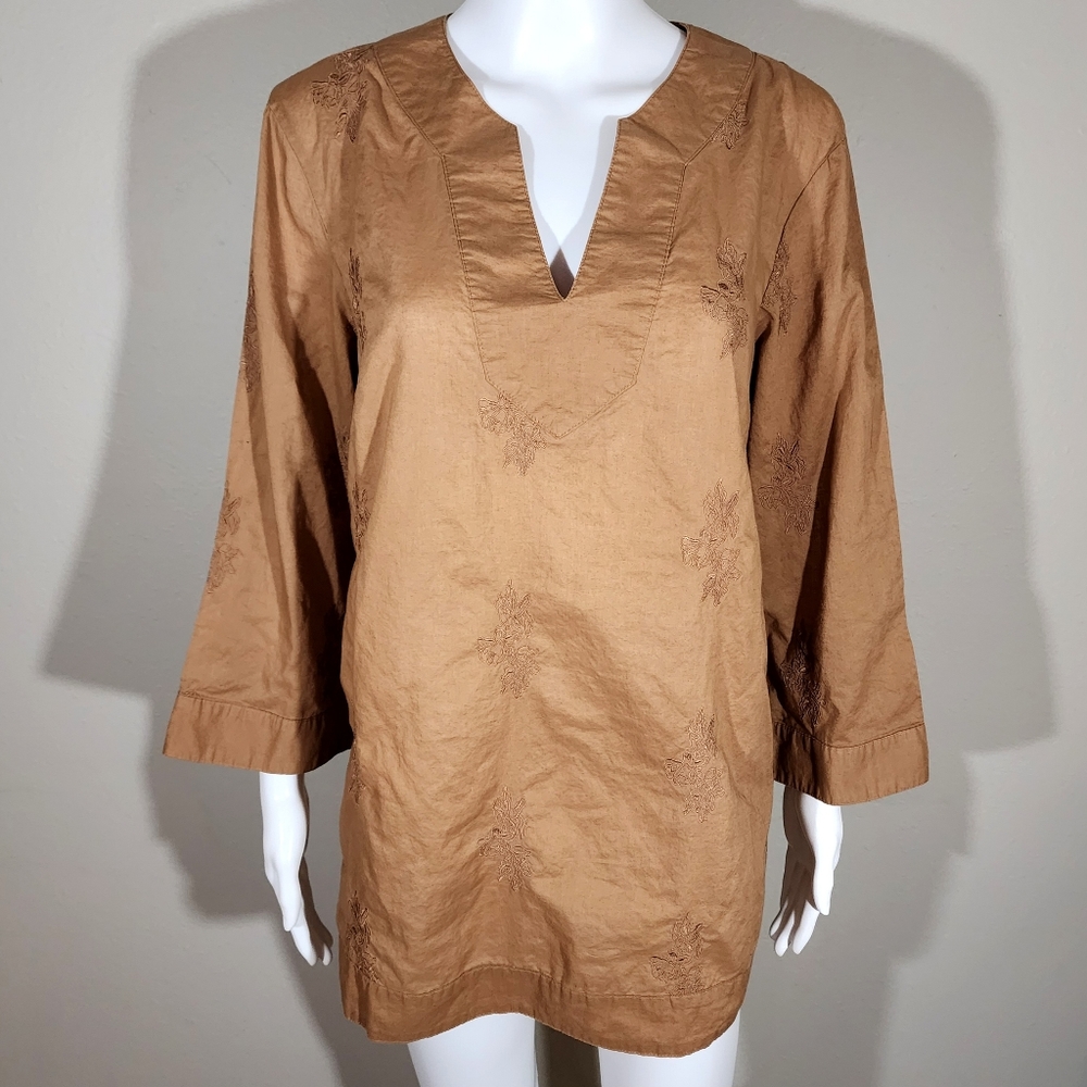SIGNATURE by LARRY LEVINE Embroidered Split Neck Cotton Top